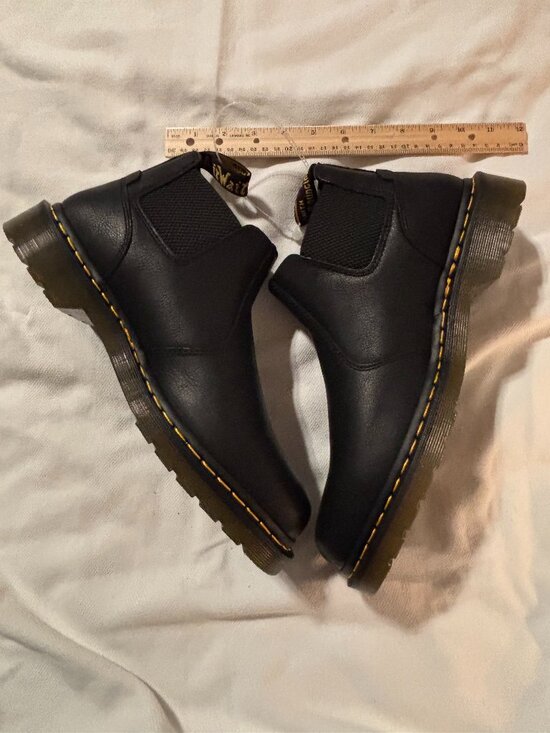 Dr. Martens | Shoes | Dr Martens 2976 Lo Rogue Leather  display picture 3